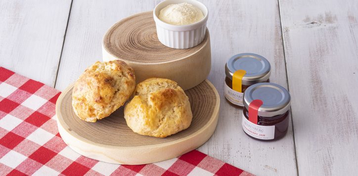 thelounge_swiss_afternoon_tea_scones-2