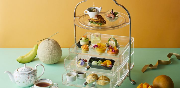 thelounge_melon_mango_afternoon_tea_in_box-2