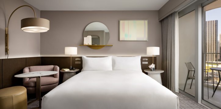 fairmont-la-century-plaza-fairmont-king-guest-room-2