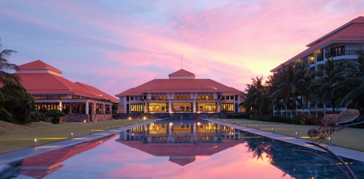 pullman-danang-exterior-2