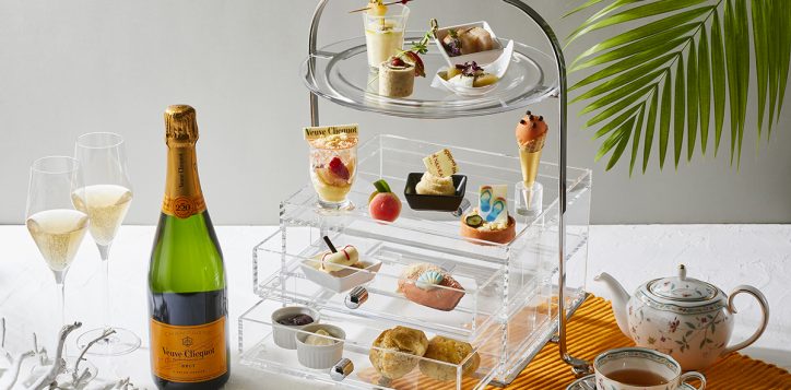 theloung_afternoon_tea_veuve_clicquot_in_box_landscape-2