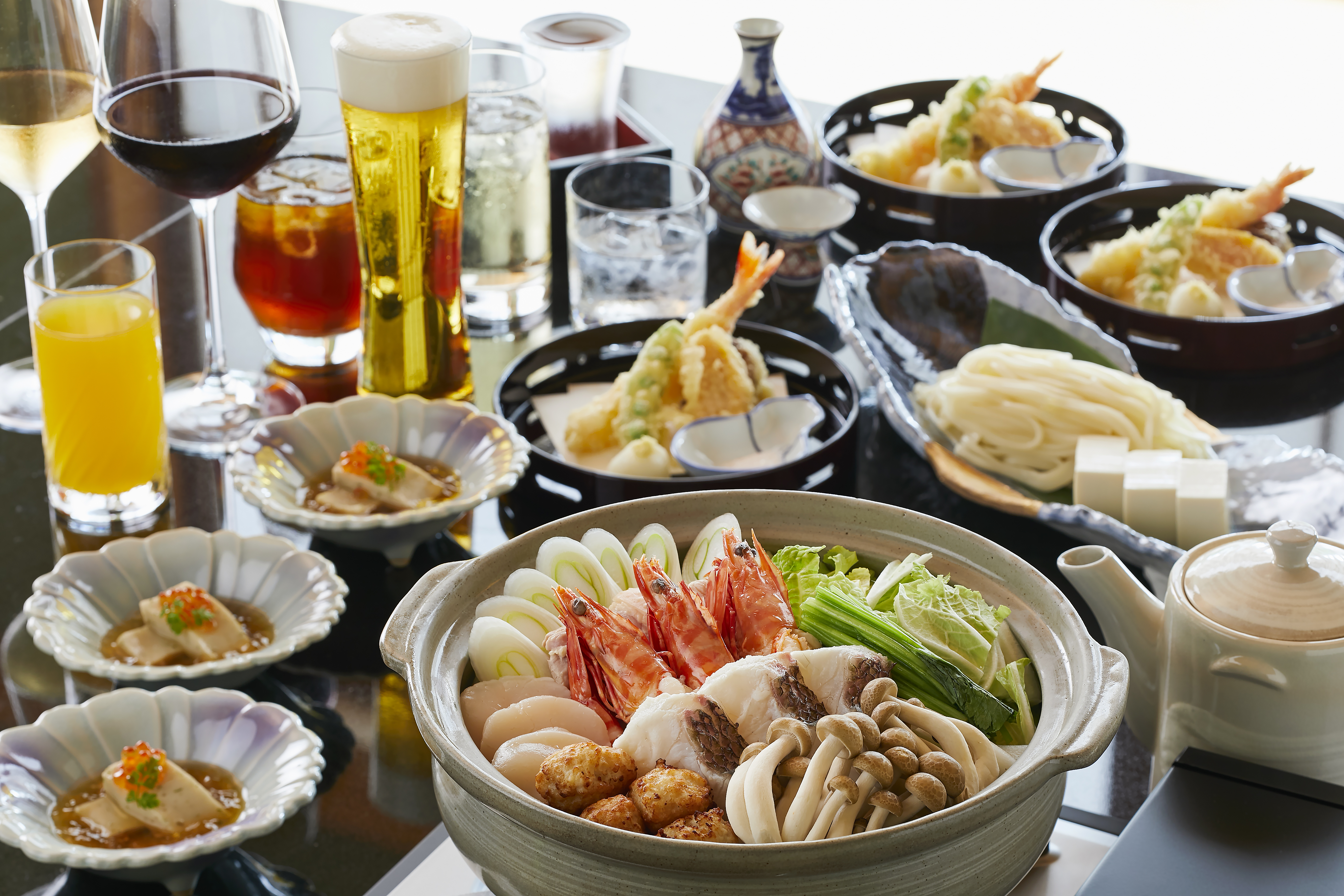 HanaGoyomi_Nabe_Set_with_Drink.jpg
