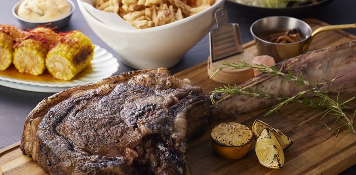 table36_steak_night_tomahawk_steak_2-8kg-1-2
