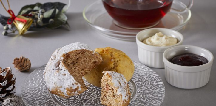 the_lounge_afternoon_tea_scone-2