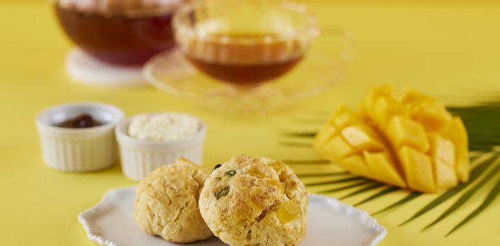 the_lounge_mango_afternoon_tea_scone-2