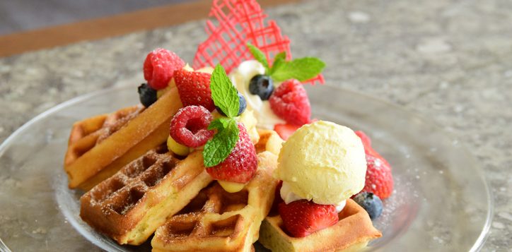 waffle_strawberry_swiss_gourmetlandscape-2