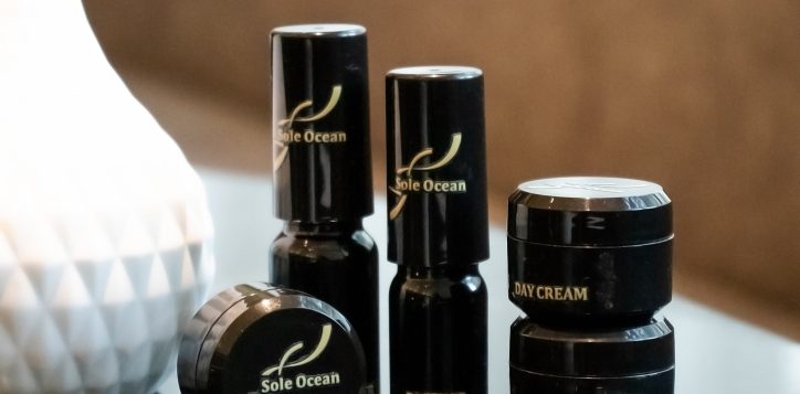 sole-ocean-travel-kit-1-2